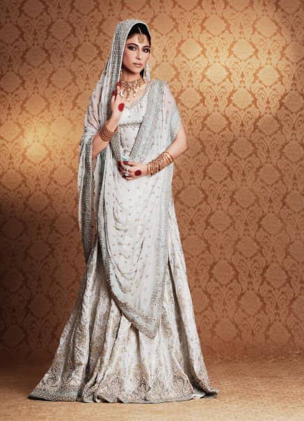 Pakistani Bridal Dresses Makeup Wear Eye Makeup Mehndi Designs Hairstyle dresses Jewllery ... Pakistani Bridal Dresses Makeup Wear Eye Makeup Mehndi Designs Hairstyle dresses Jewllery ...